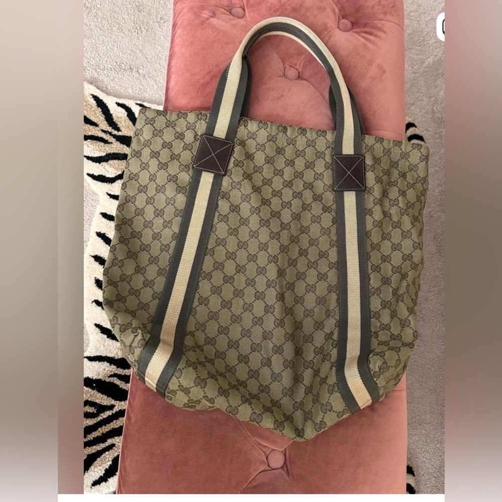Gucci Original GG Canvas Flat Web Tote Bag Brown Monogram Model ID: 189669 EUC - Picture 4 of 14